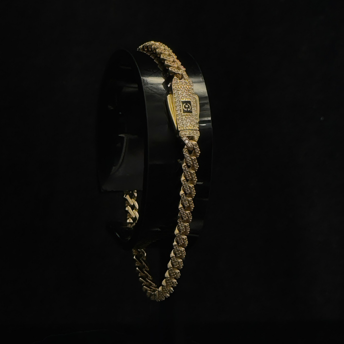 PULSO CUBANO CON ZIRCONIAS ORO 10k 21.5cm