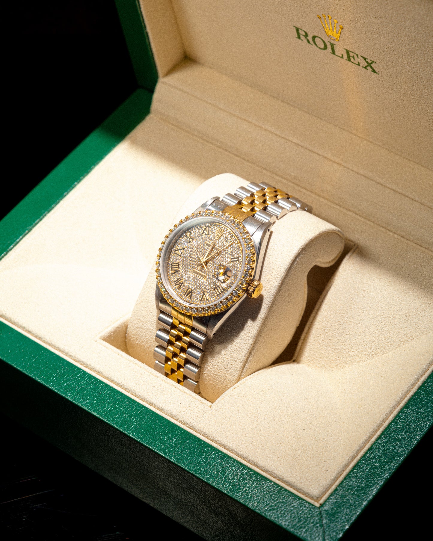 Rolex Datejust Diamantes Naturales – Bisel & Dial · Correa Jubilee Oro 18K