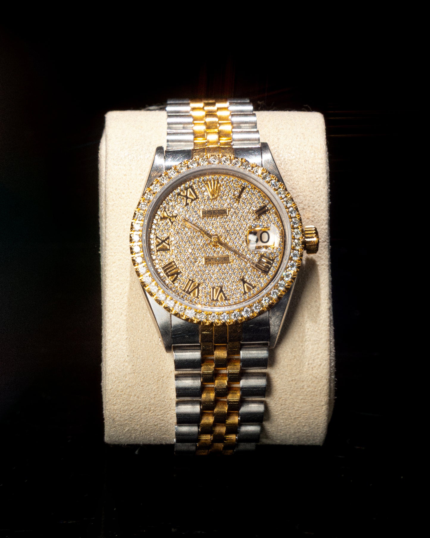 Rolex Datejust Diamantes Naturales – Bisel & Dial · Correa Jubilee Oro 18K