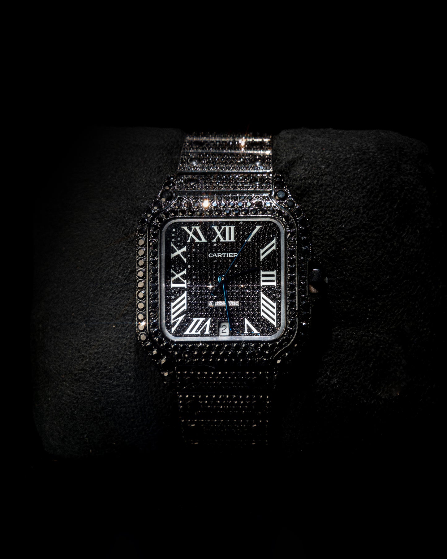 SANTOS CARTIER BLACK DIAL FULL BLACK DIAMONDS NATURALES AÑO 2024 full set