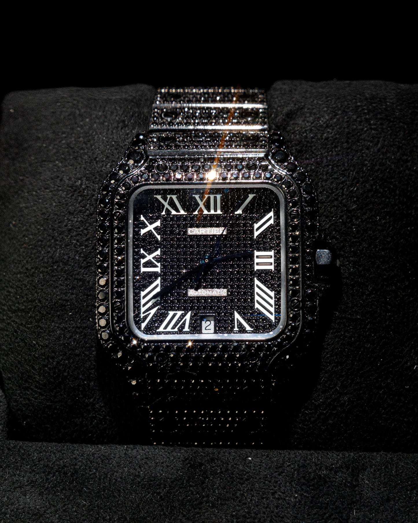 SANTOS CARTIER BLACK DIAL FULL BLACK DIAMONDS NATURALES AÑO 2024 full set