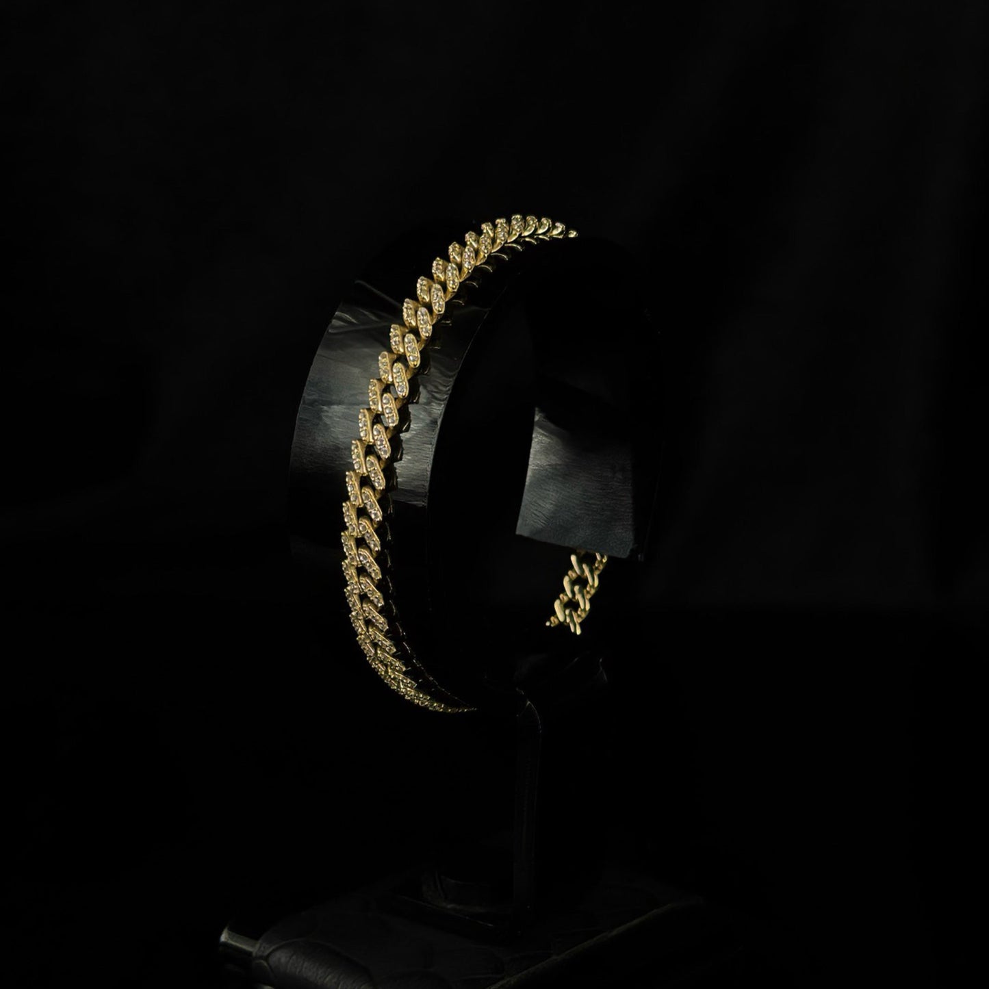 PULSO CUBANO CON ZIRCONIAS ORO 10K 19cm