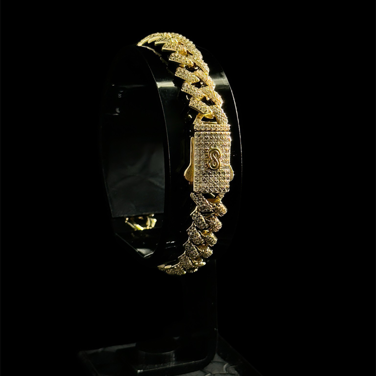 PULSO CUBANO BAÑADO EN ORO 18K 17cm