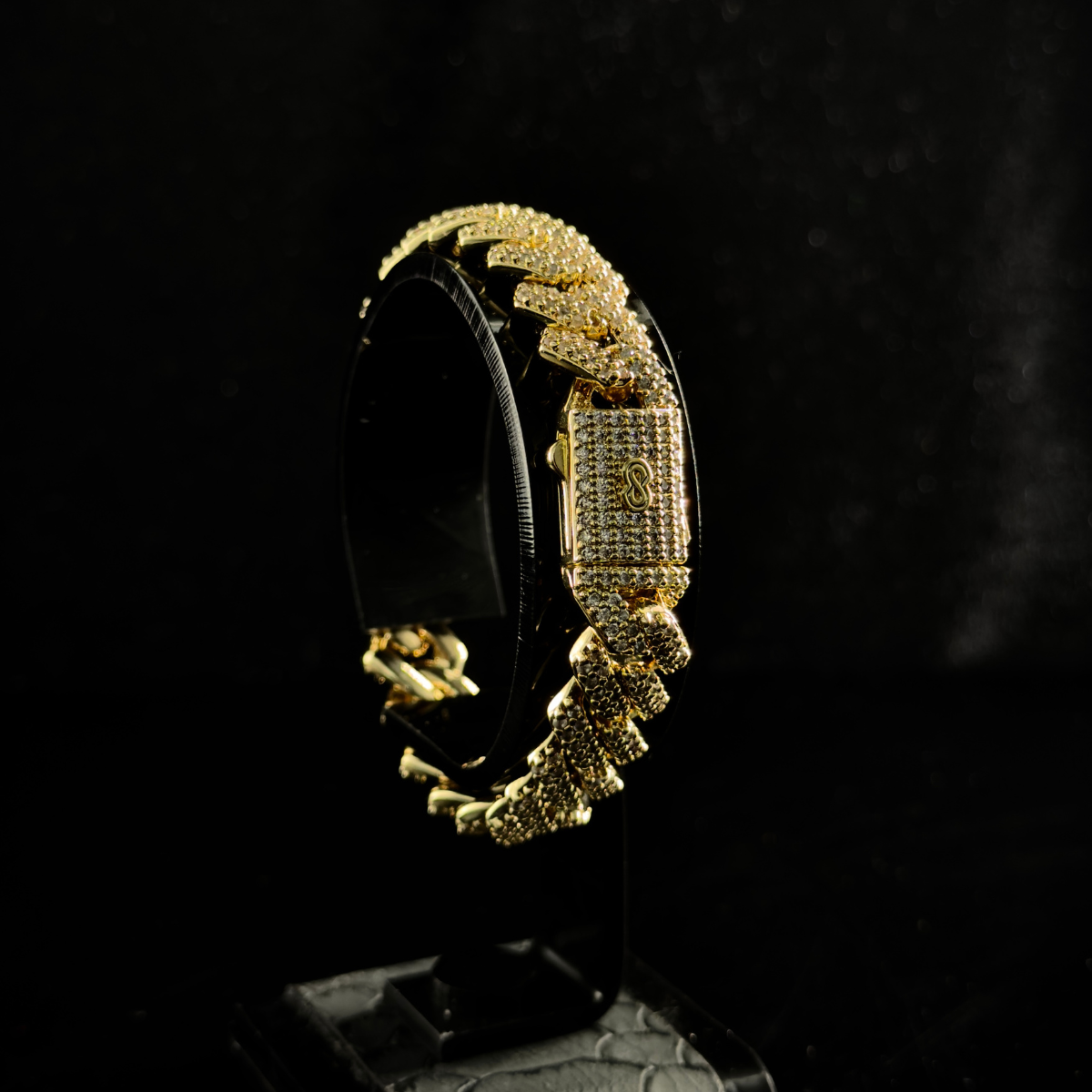 PULSO CUBANO CON ZIRCONIA BAÑADO EN ORO 18K 21cm