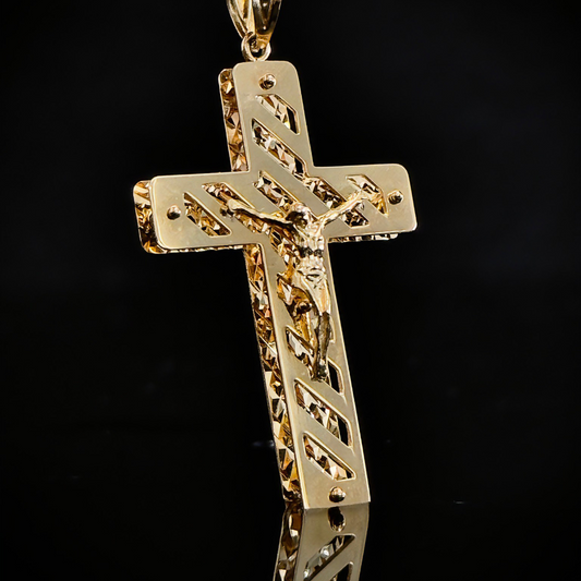 DIJE CRUZ CON CRISTO EN ORO 10K