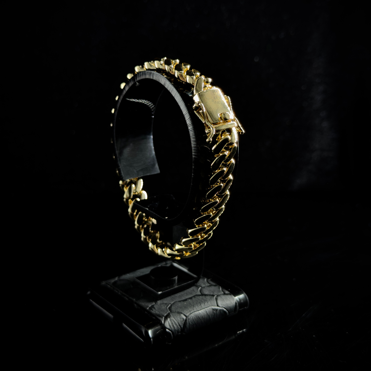 PULSO CUBANO BAÑADO EN ORO 18K 21cm